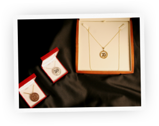 Lilly silver medals and congratulatory letters to patients who had been kept alive with the help of insulin for at least 50 years